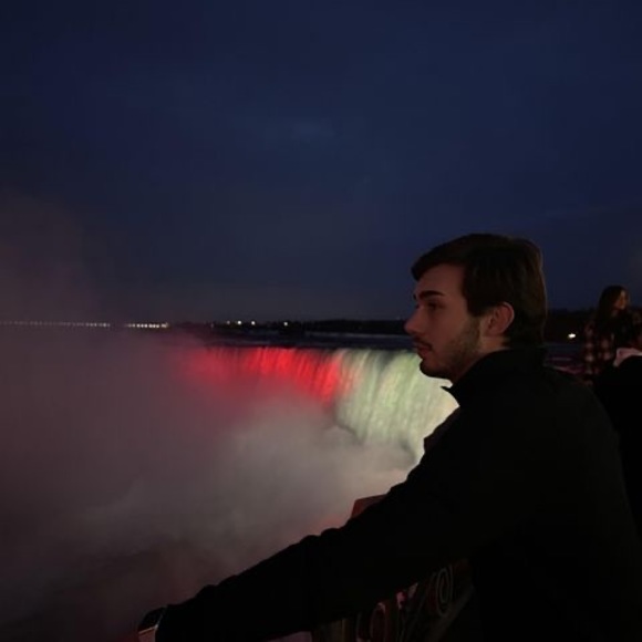 Meet your Posher, Giorgi - Picture 1 of 1